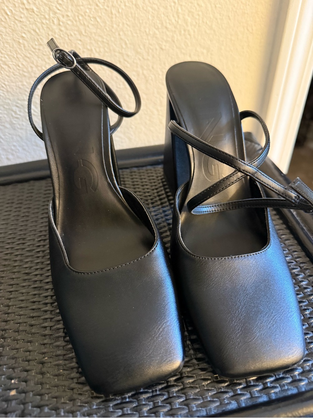 Mango Black Square-Toe Strappy Block Heel Mules